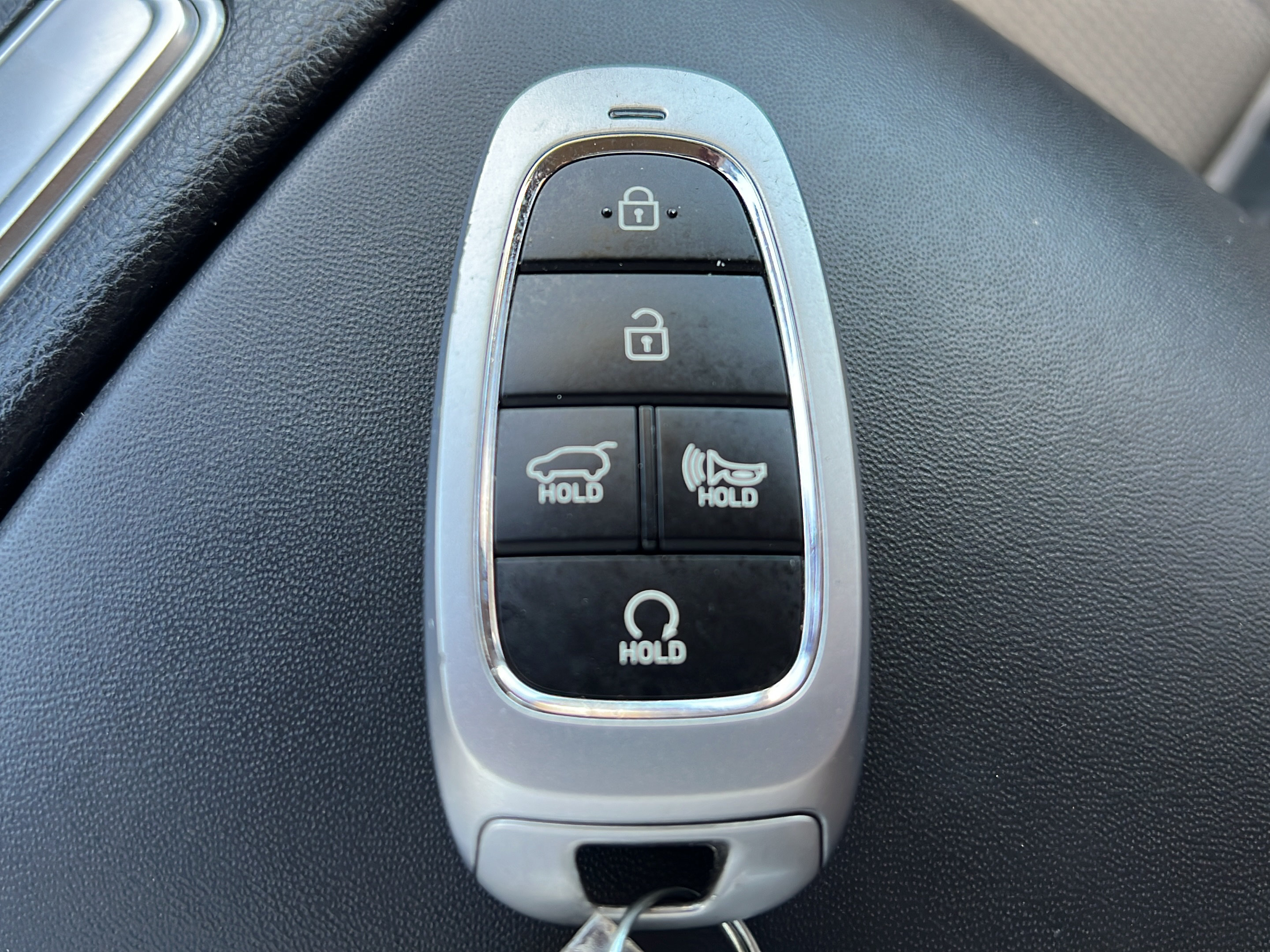 Certified 2023 Hyundai Santa Fe SEL FWD image 28