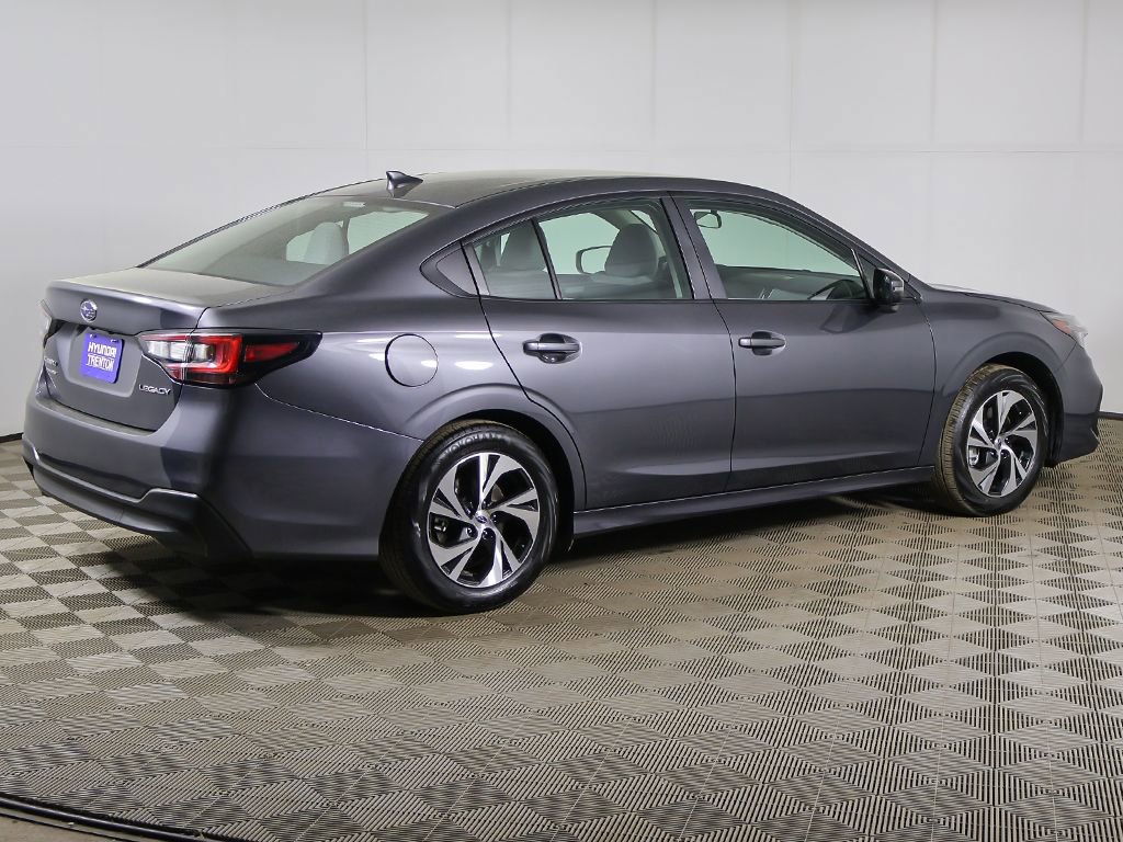 Used 2025 Subaru Legacy Premium AWD/4WD image 9