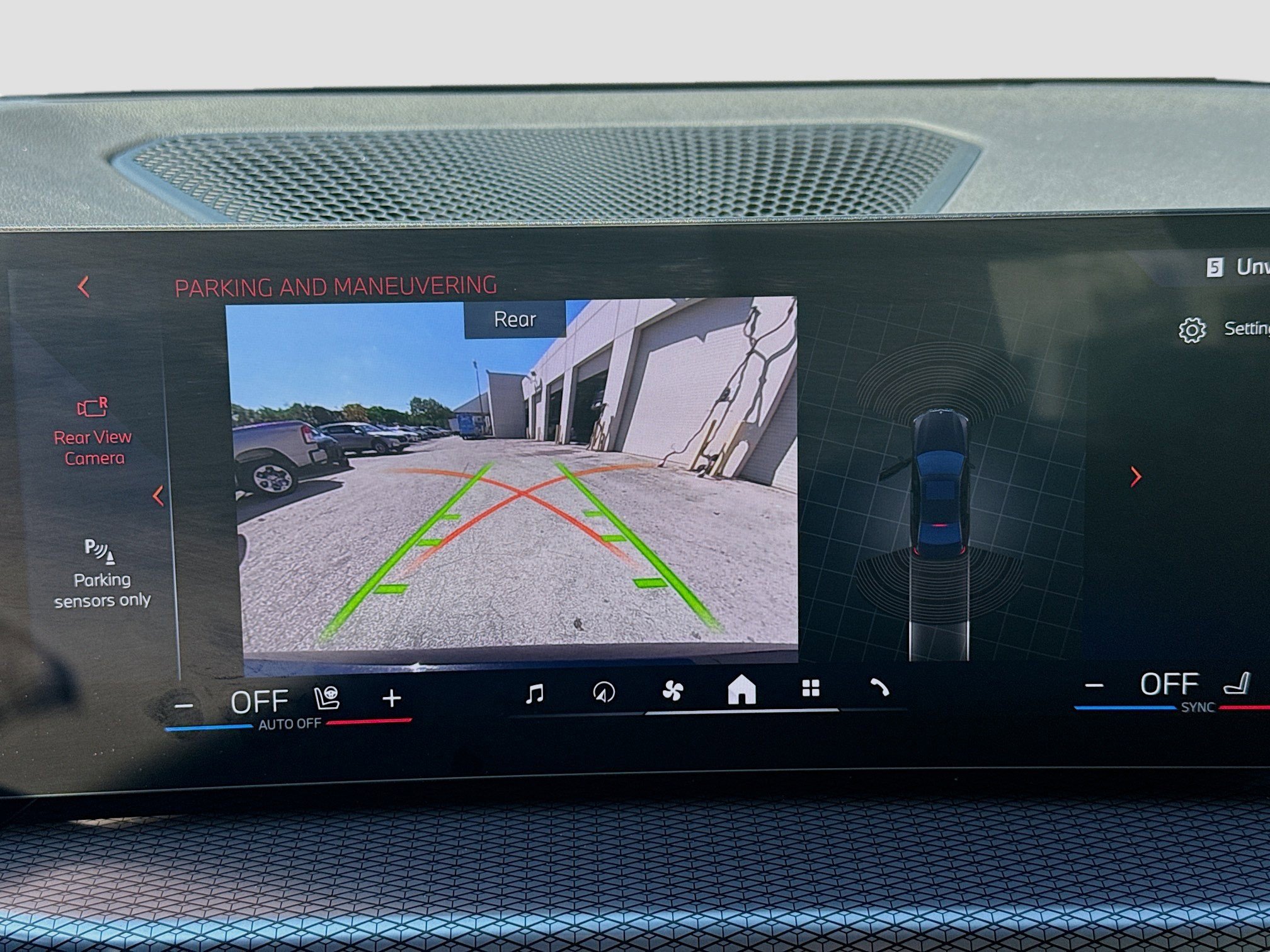 Used 2025 BMW M340i xDrive image 12