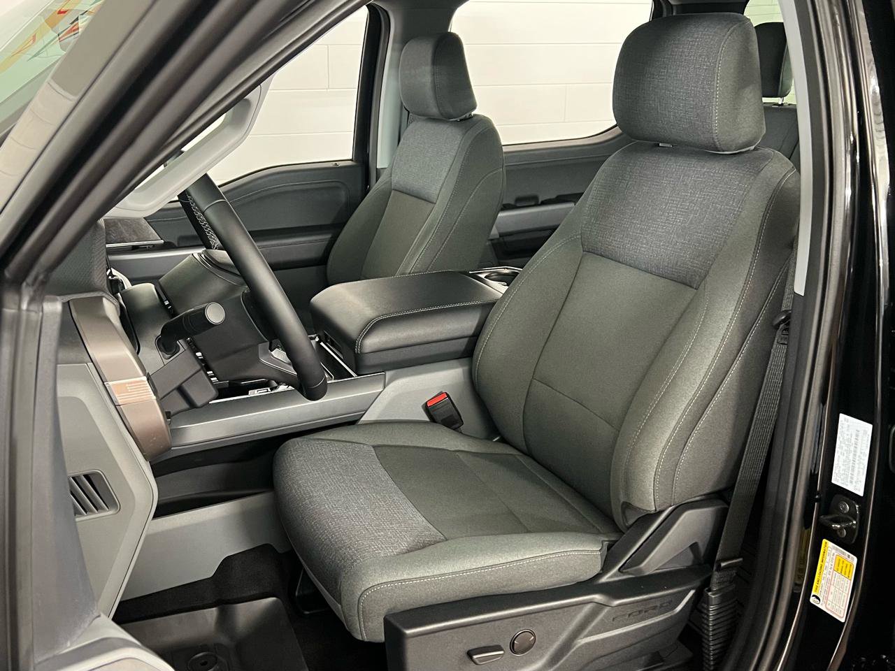 Used 2025 Ford F150 Lightning XLT image 13