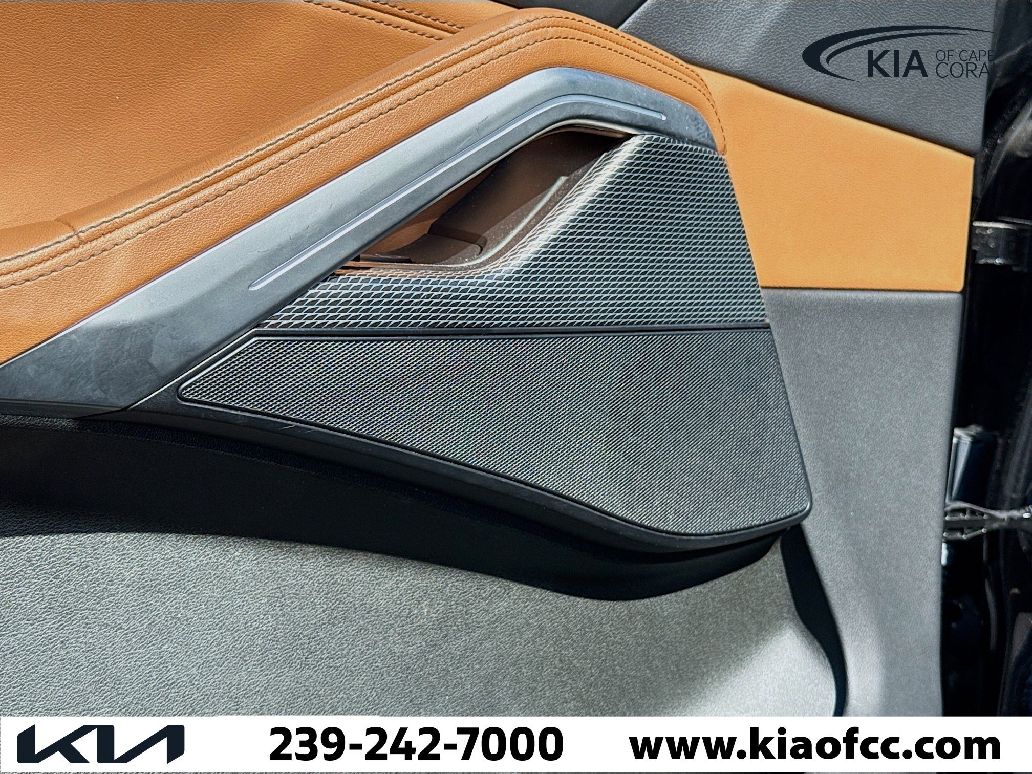 Used 2023 BMW X6 xDrive40i w/ M Sport Package image 23