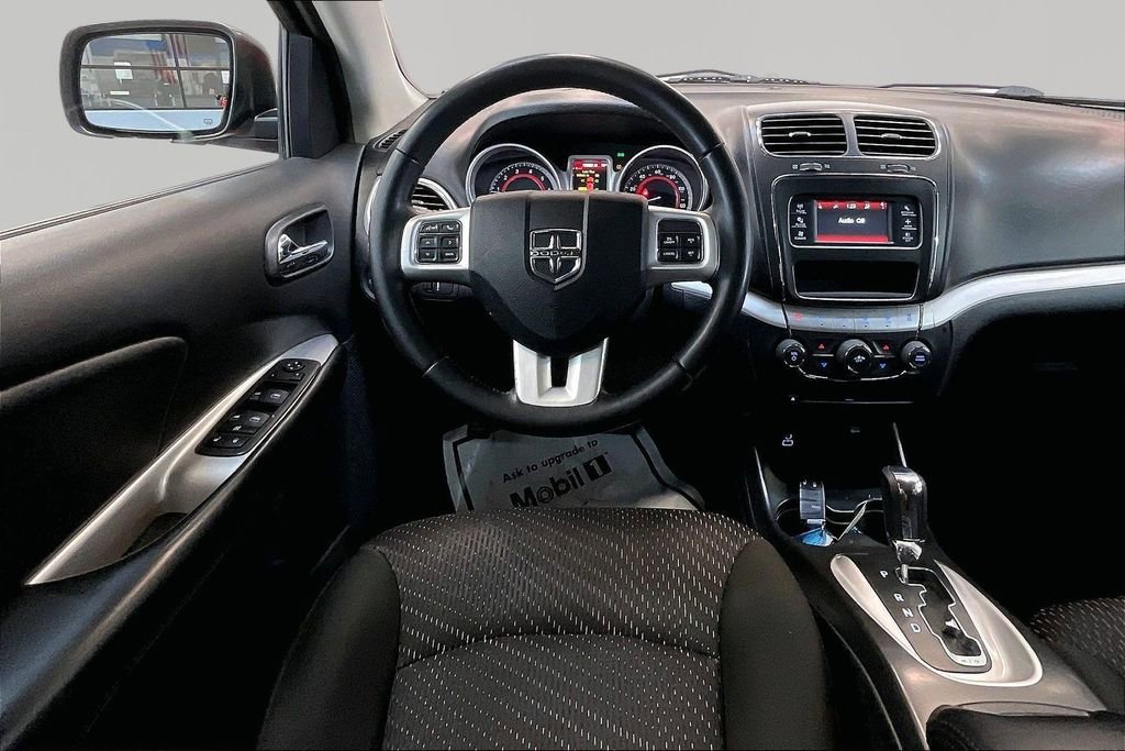 Used 2019 Dodge Journey SE w/ Connectivity Group FWD image 10