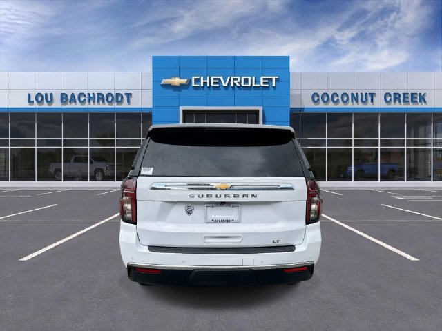 Used 2024 Chevrolet Suburban LT RWD image 7