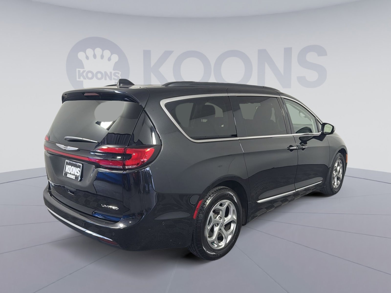 Used 2022 Chrysler Pacifica Limited image 7