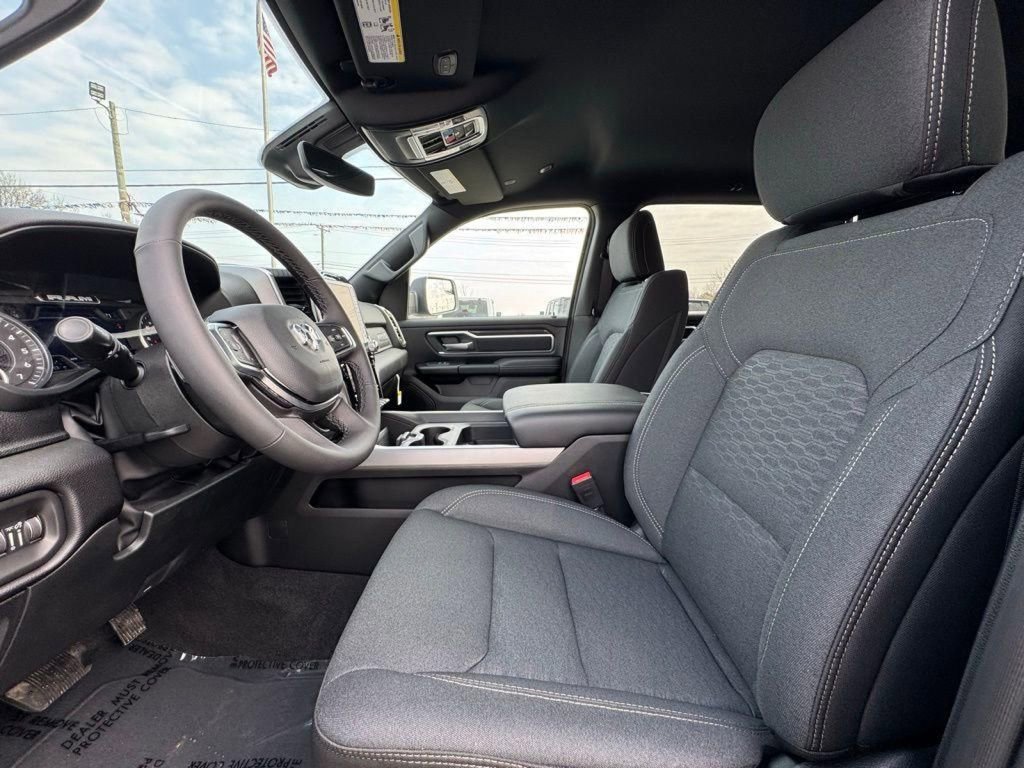 New 2026 RAM 1500 Big Horn AWD/4WD image 17