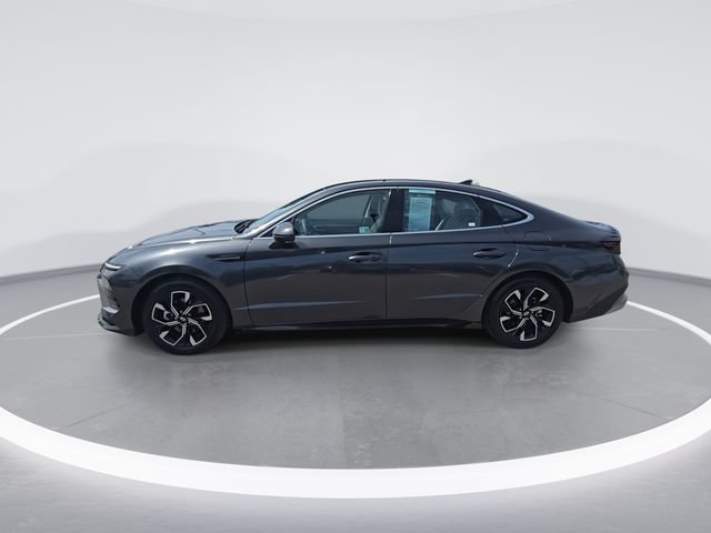 Certified 2025 Hyundai Sonata SEL AWD/4WD image 5