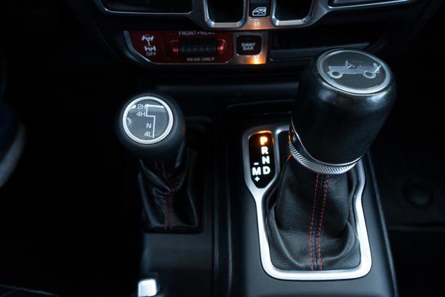 Used 2018 Jeep Wrangler Unlimited Rubicon w/ Dual Top Group image 22