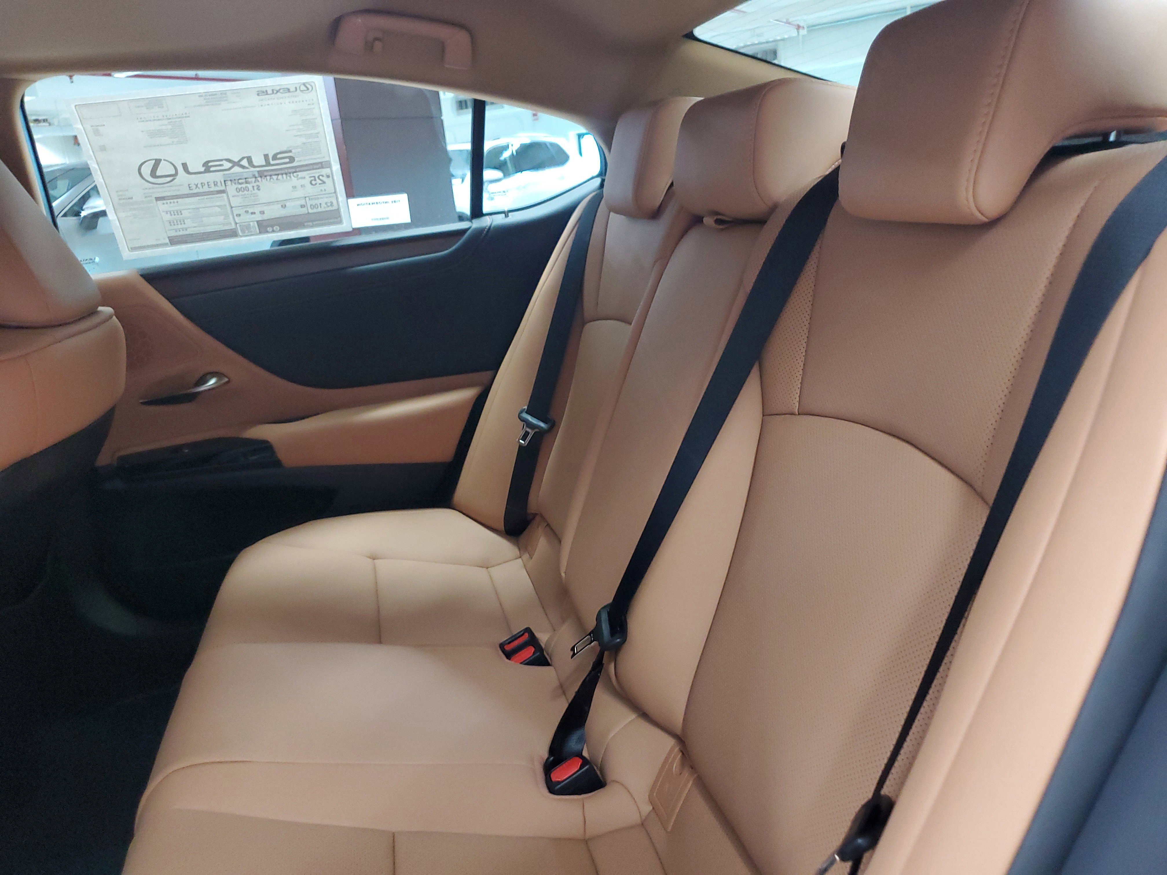 New 2025 Lexus ES 350 w/ Premium Package image 9