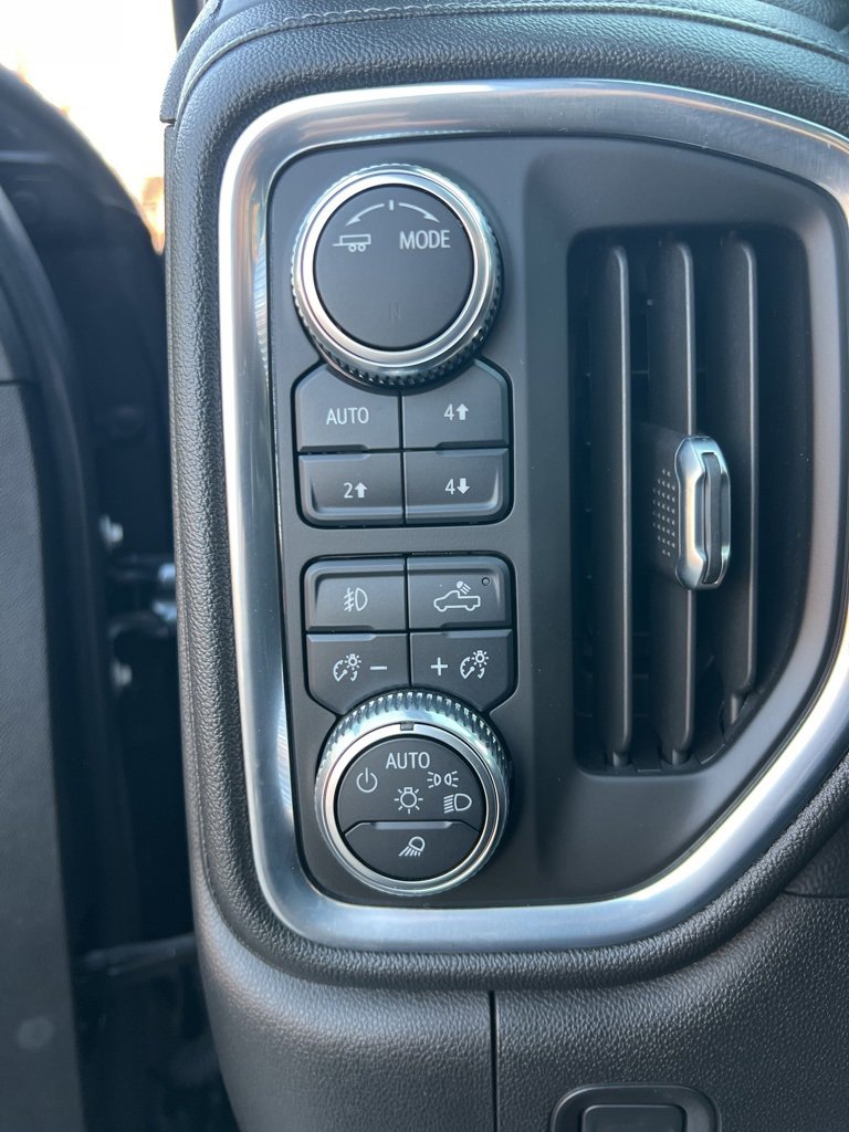 Used 2021 GMC Sierra 1500 SLT w/ SLT Premium Package image 19