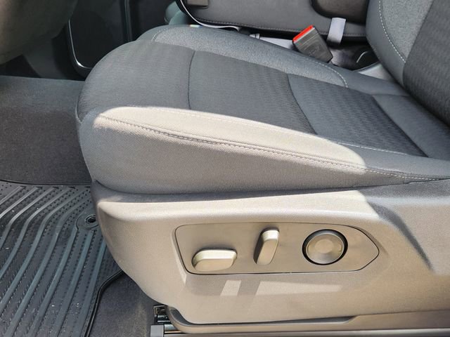 Used 2024 Chevrolet Silverado 1500 LT AWD/4WD image 23