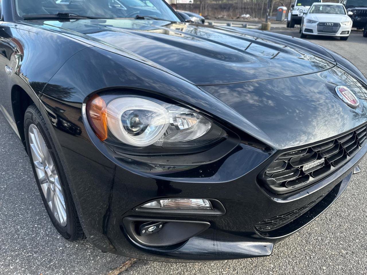 Used 2017 FIAT 124 Spider Classica image 39