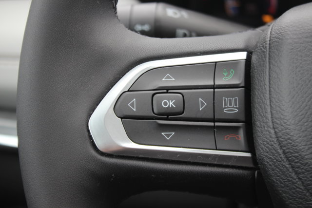Used 2023 Jeep Compass Limited w/ Elite Group AWD/4WD image 18