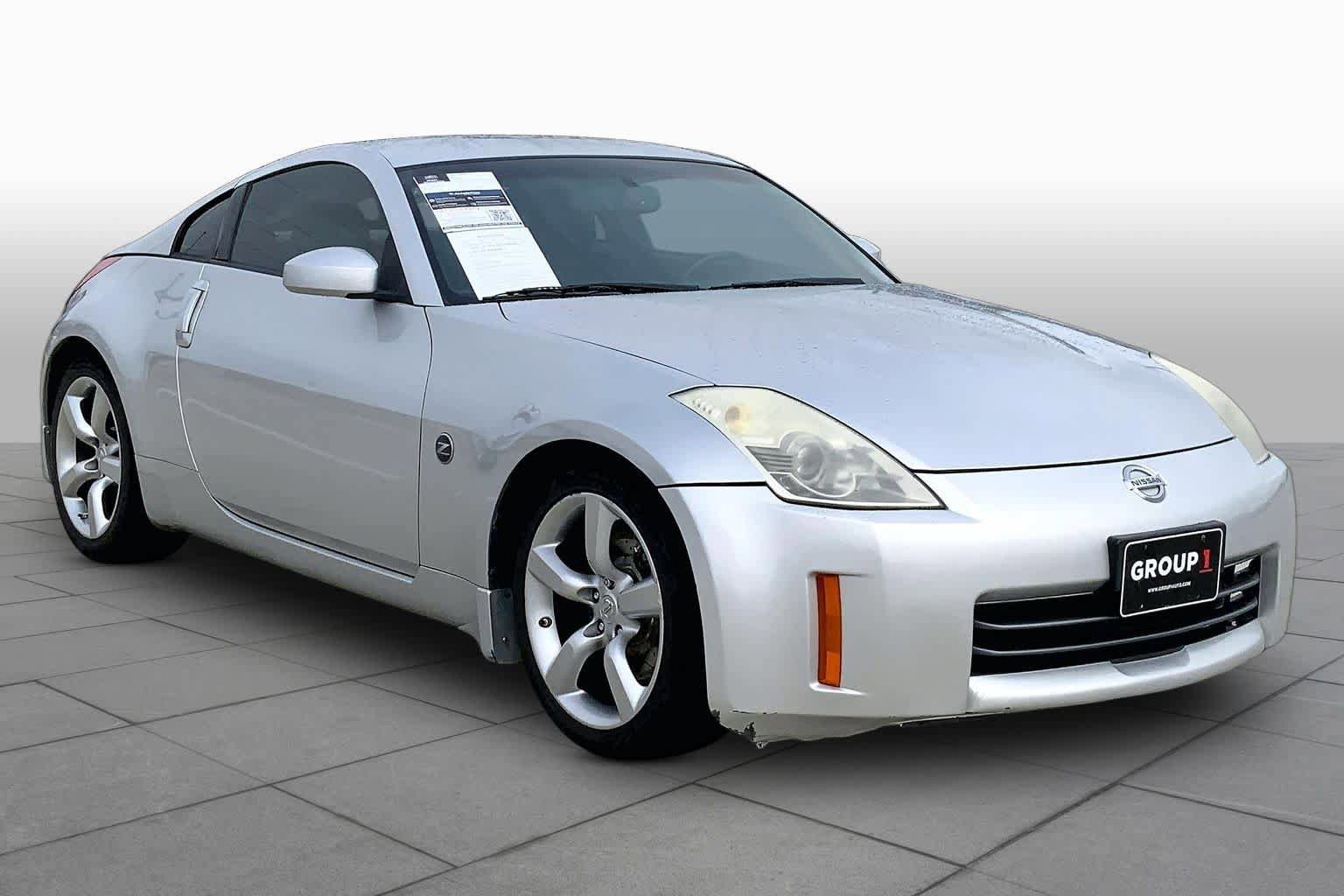 Used 2008 Nissan 350Z Touring w/ Cargo Convenience Pkg RWD image 2