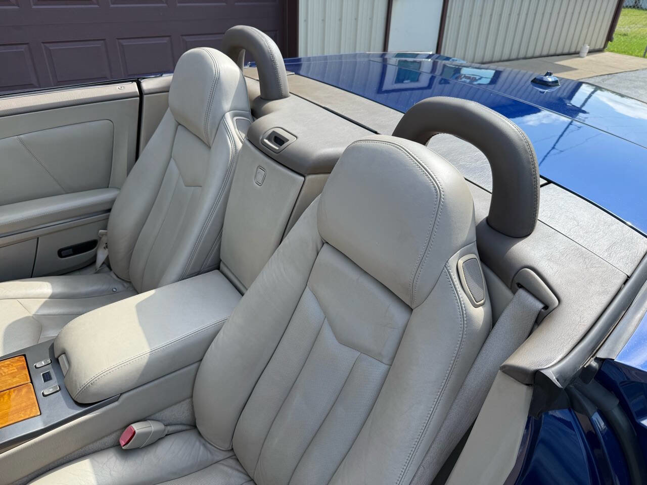 Used 2005 Cadillac XLR image 36