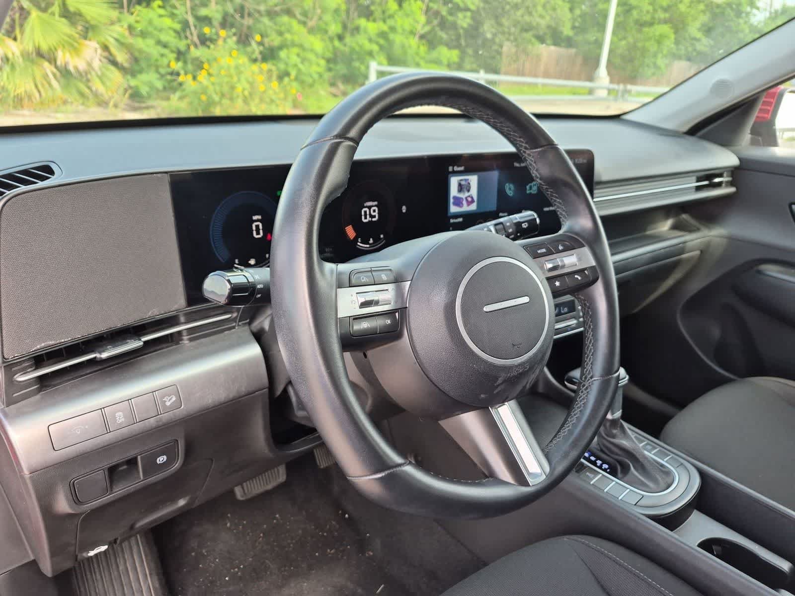 Used 2025 Hyundai Kona SEL AWD/4WD image 10