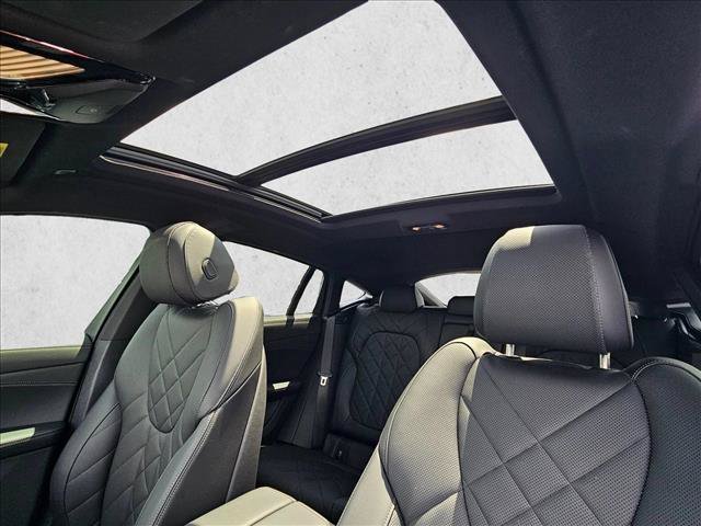 Used 2025 BMW X6 xDrive40i w/ Premium Package AWD/4WD image 15