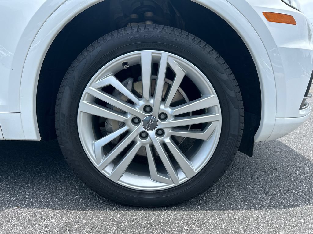 Used 2018 Audi Q5 Prestige w/ Prestige Package AWD/4WD image 12