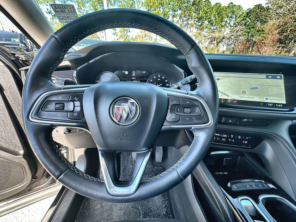 Certified 2023 Buick Envision Avenir FWD image 3