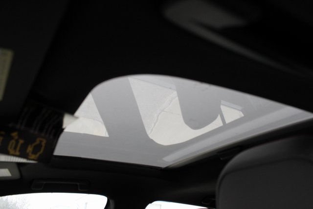 New 2026 Volkswagen GTI SE FWD image 6