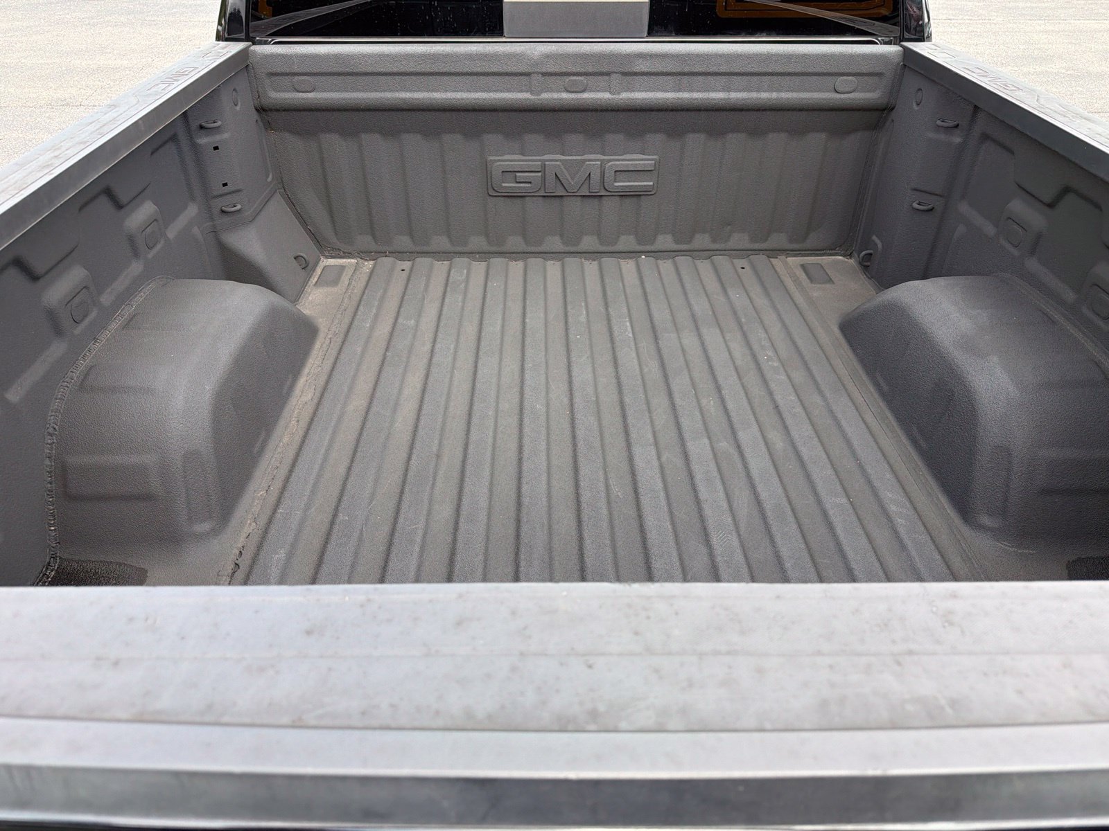 Used 2019 GMC Sierra 1500 SLT w/ SLT Premium Plus Package AWD/4WD image 12