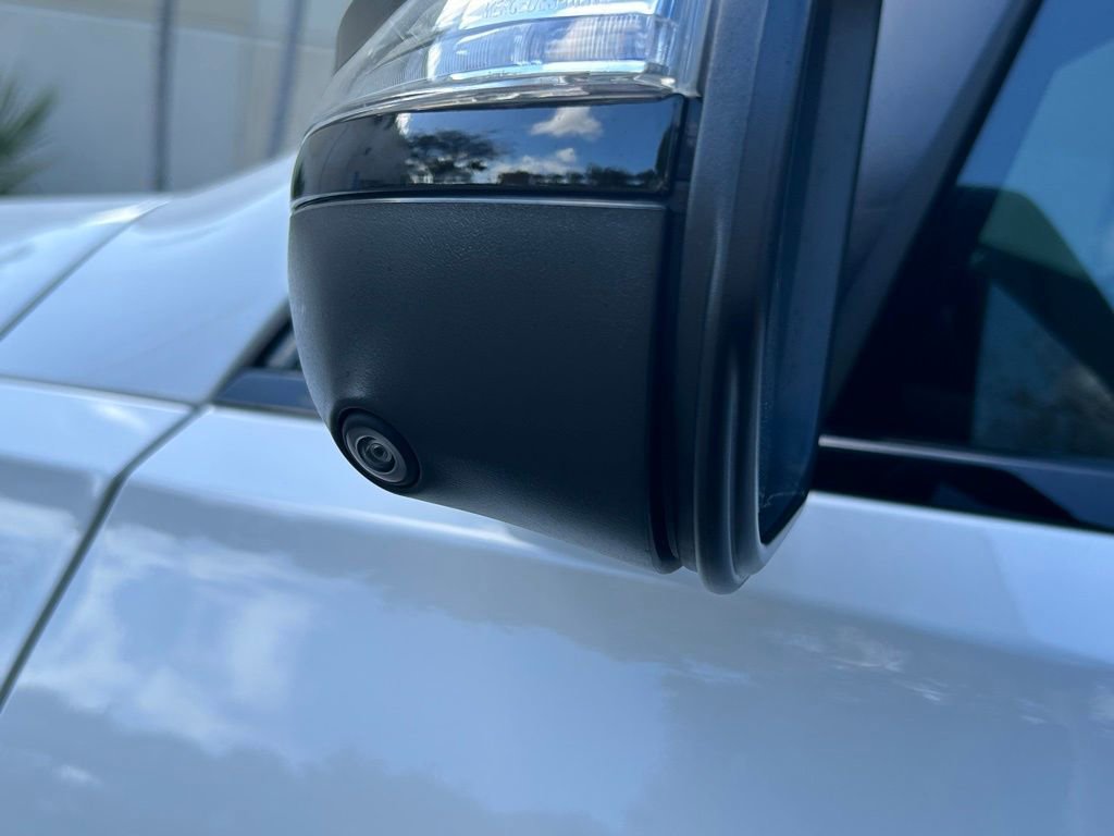 Used 2024 Mercedes-Benz GLS 580 4MATIC w/ Warmth & Comfort Package image 31