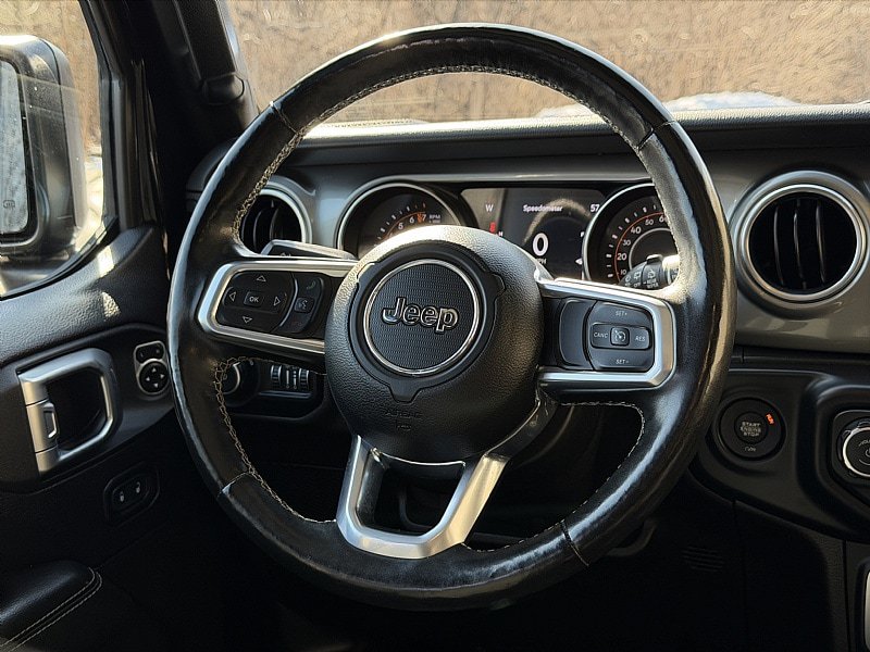 Used 2019 Jeep Wrangler Unlimited Sahara w/ LED Lighting Group AWD/4WD image 8