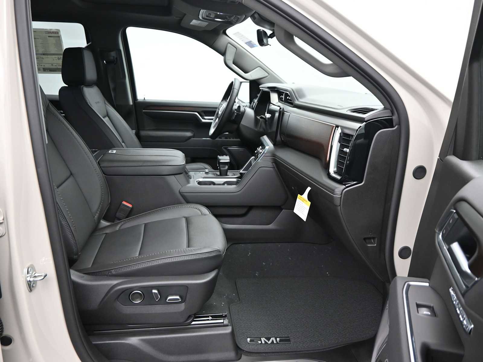 New 2026 GMC Sierra 1500 Denali w/ Technology Package image 12