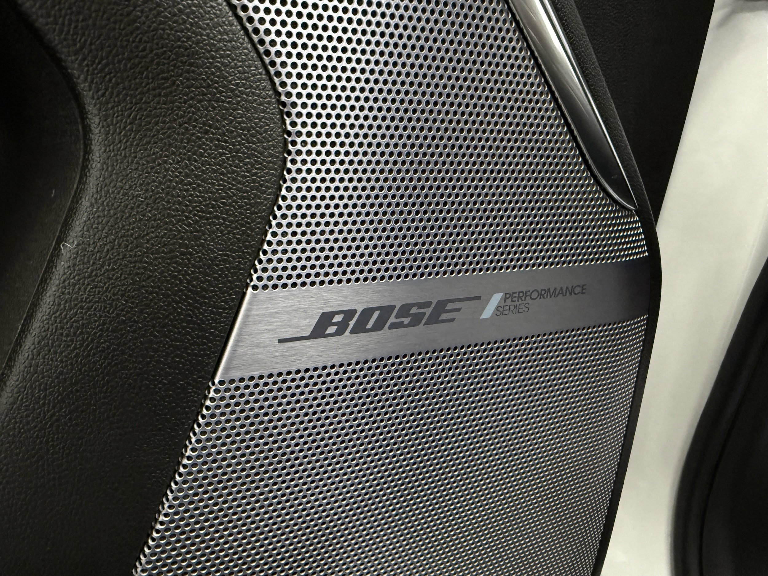 Used 2023 GMC Yukon XL Denali Ultimate w/ LPO, Floor Liner Package image 15