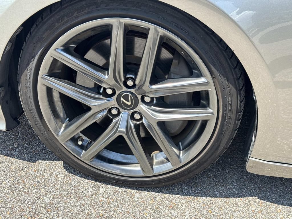 Used 2015 Lexus IS 350 w/ F-Sport Package RWD image 4