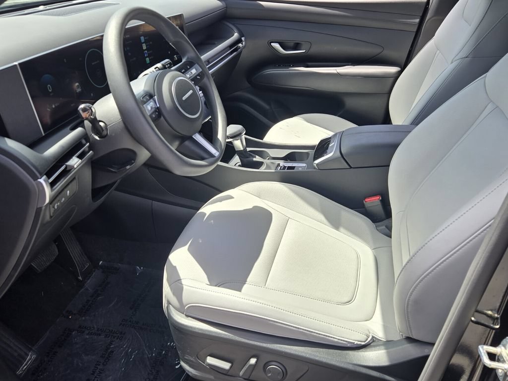 Certified 2026 Hyundai Santa Cruz SEL FWD image 10
