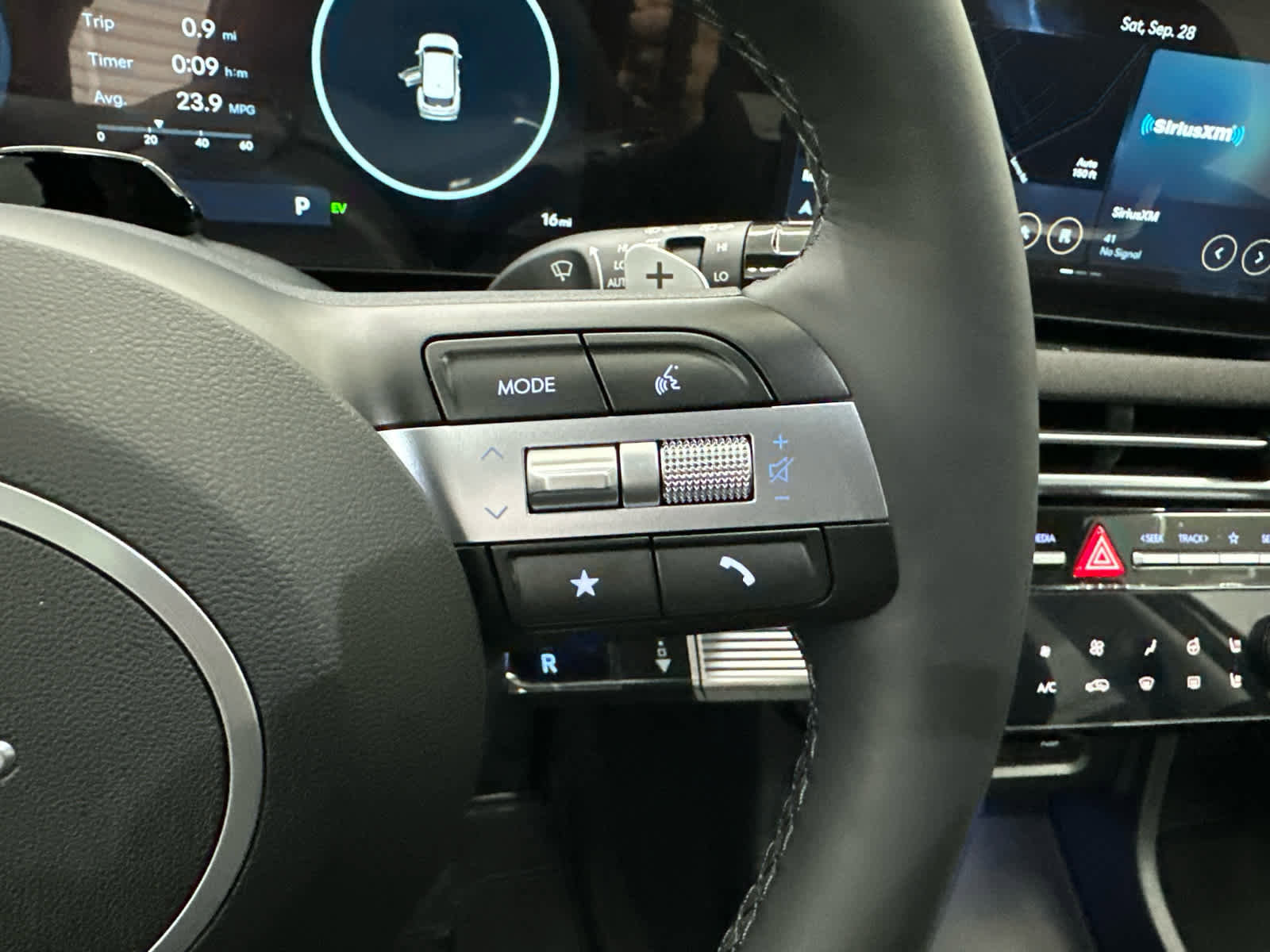 New 2025 Hyundai Tucson Limited image 26