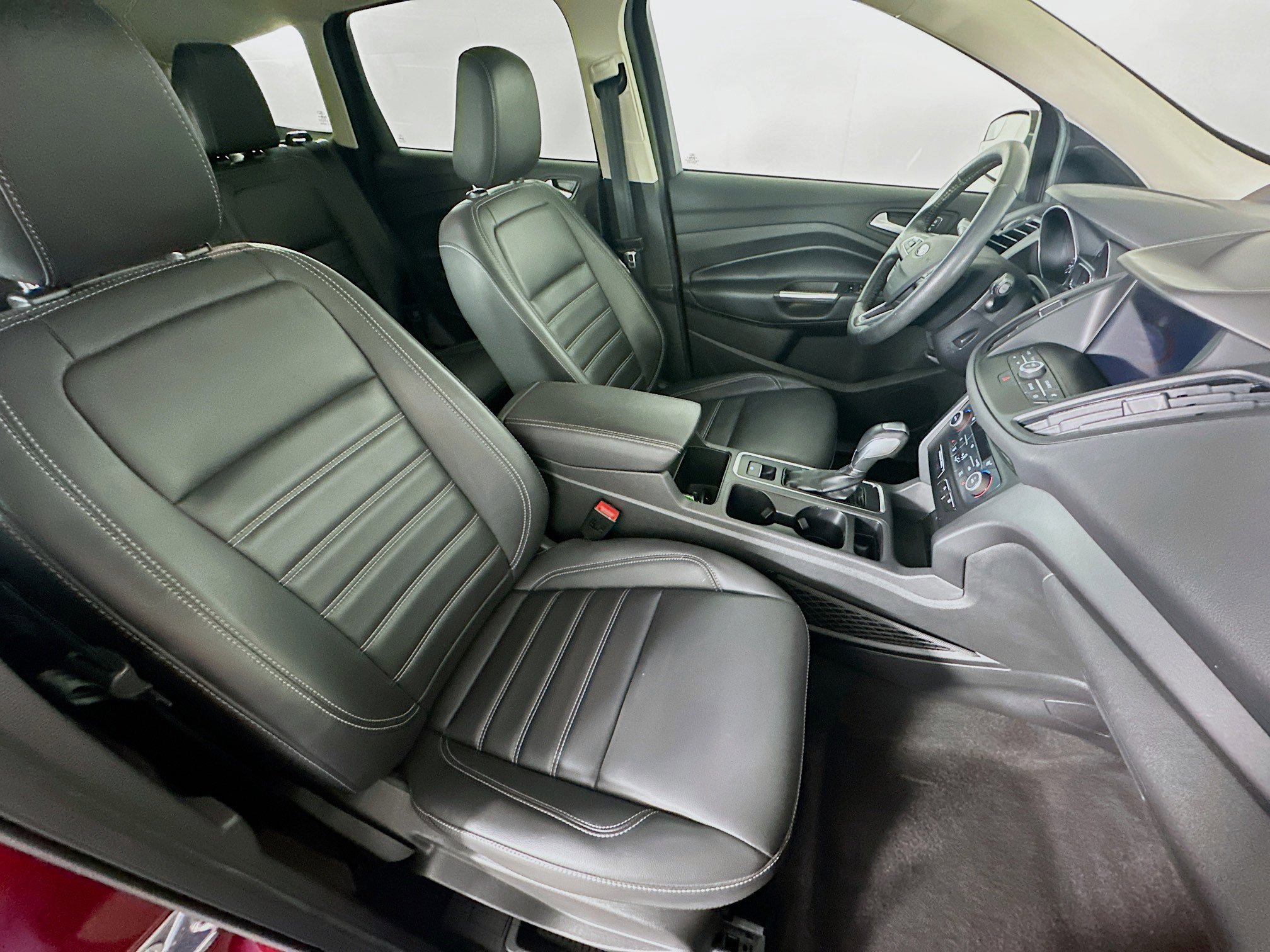 Used 2019 Ford Escape SEL FWD image 30