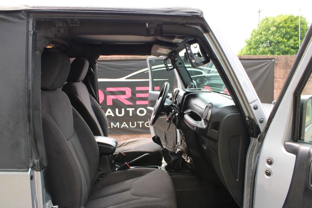 Used 2014 Jeep Wrangler Sport image 9