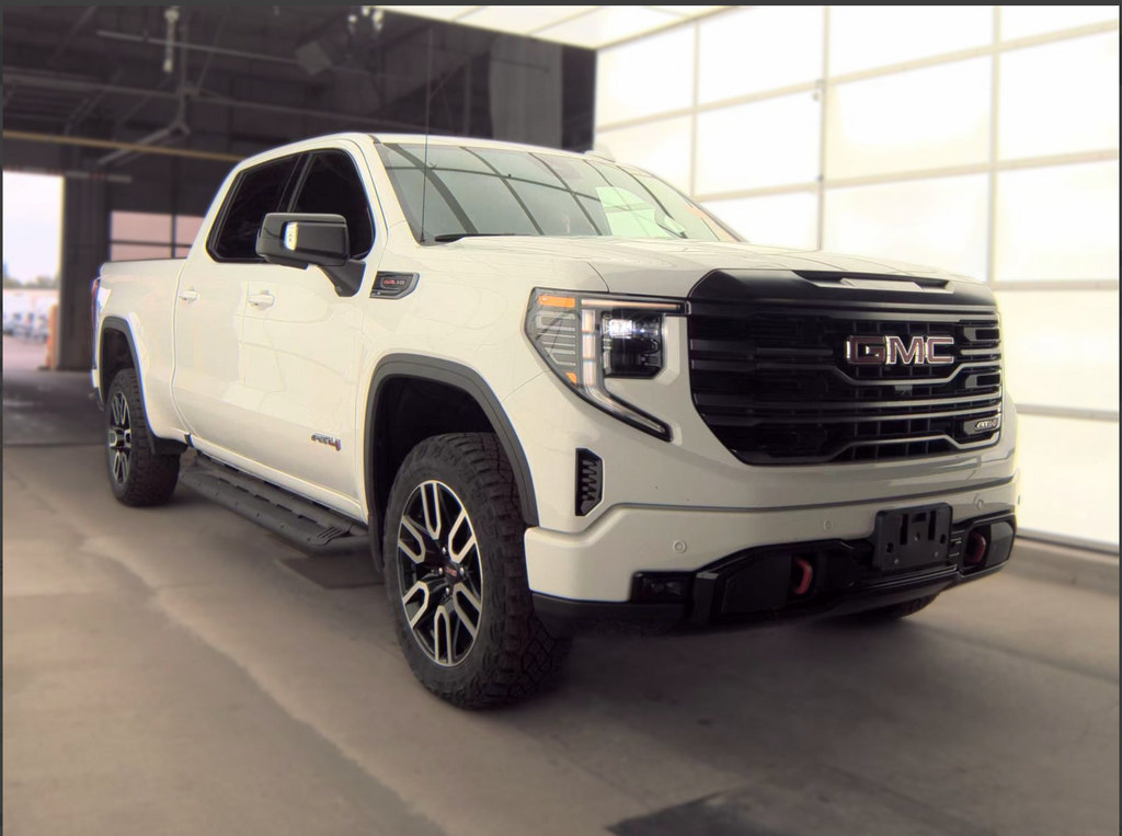Used 2024 GMC Sierra 1500 AT4 w/ Technology Package AWD/4WD image 22