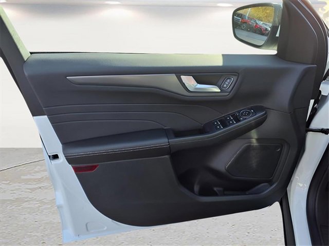 New 2026 Ford Escape SE image 14