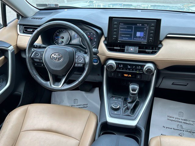 Used 2021 Toyota RAV4 XLE Premium AWD/4WD image 40