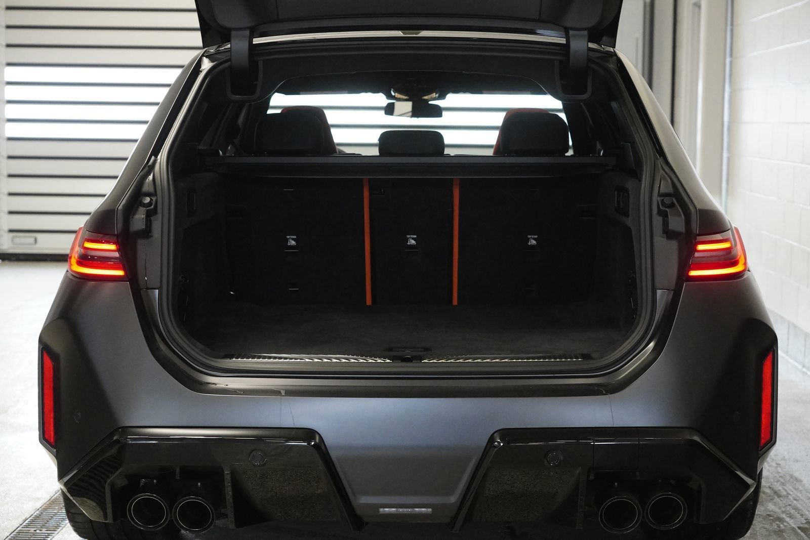 Used 2025 BMW M5 Touring w/ M Driver's Package image 32