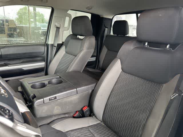 Used 2016 Toyota Tundra SR5 AWD/4WD image 4