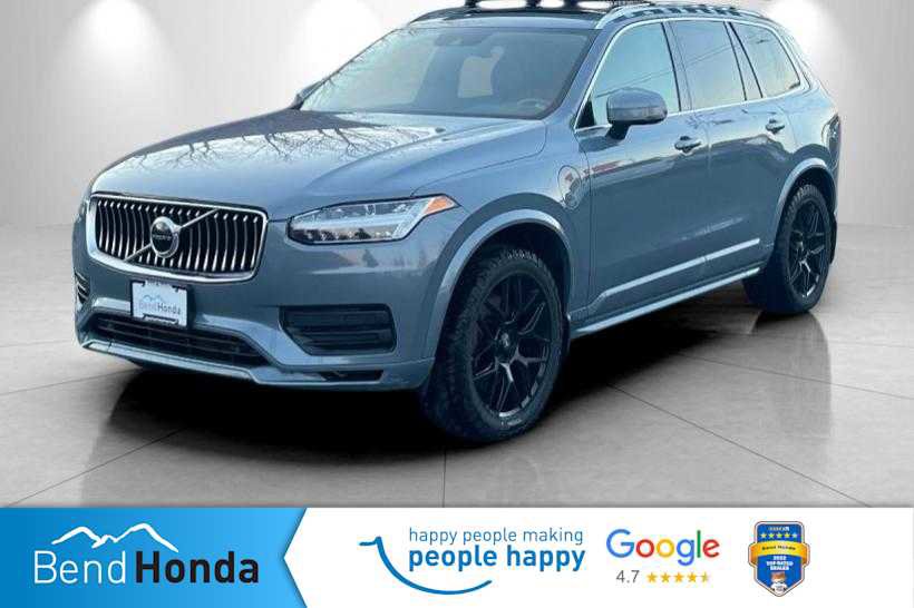 Used 2020 Volvo XC90 T8 Momentum w/ Protection Package