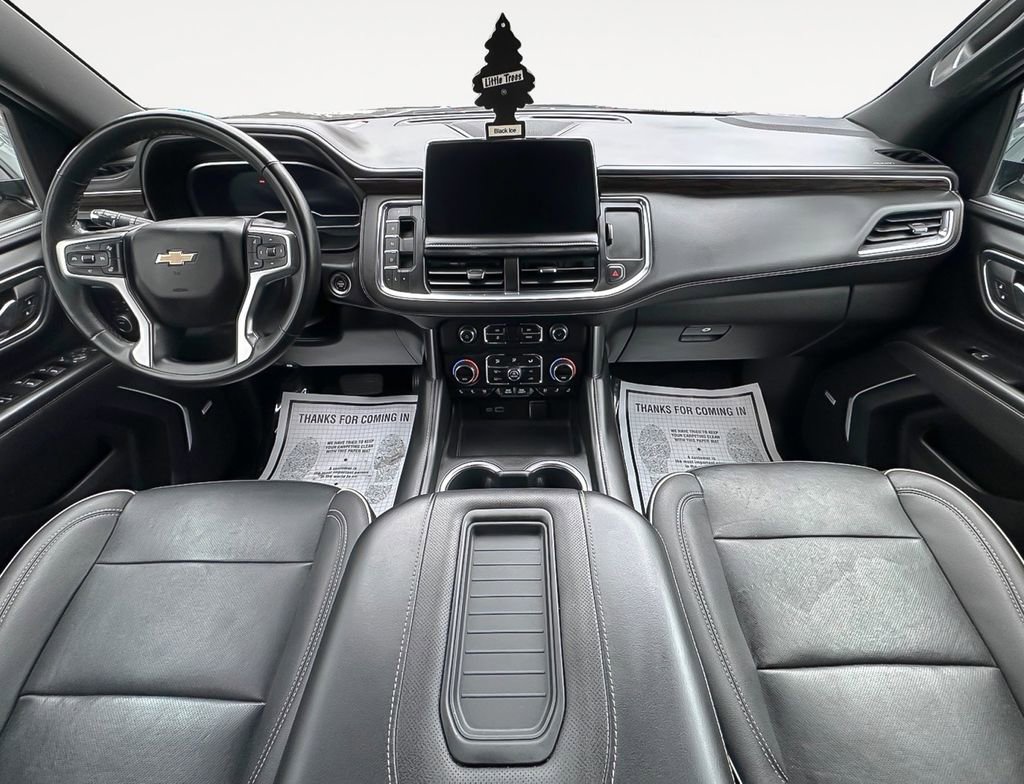 Used 2023 Chevrolet Suburban Premier image 16