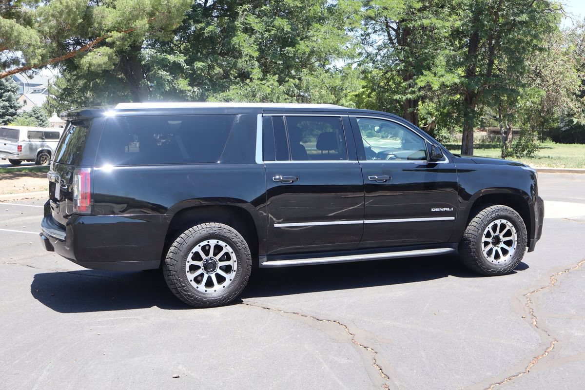 Used 2016 GMC Yukon XL Denali w/ Open Road Package AWD/4WD image 4