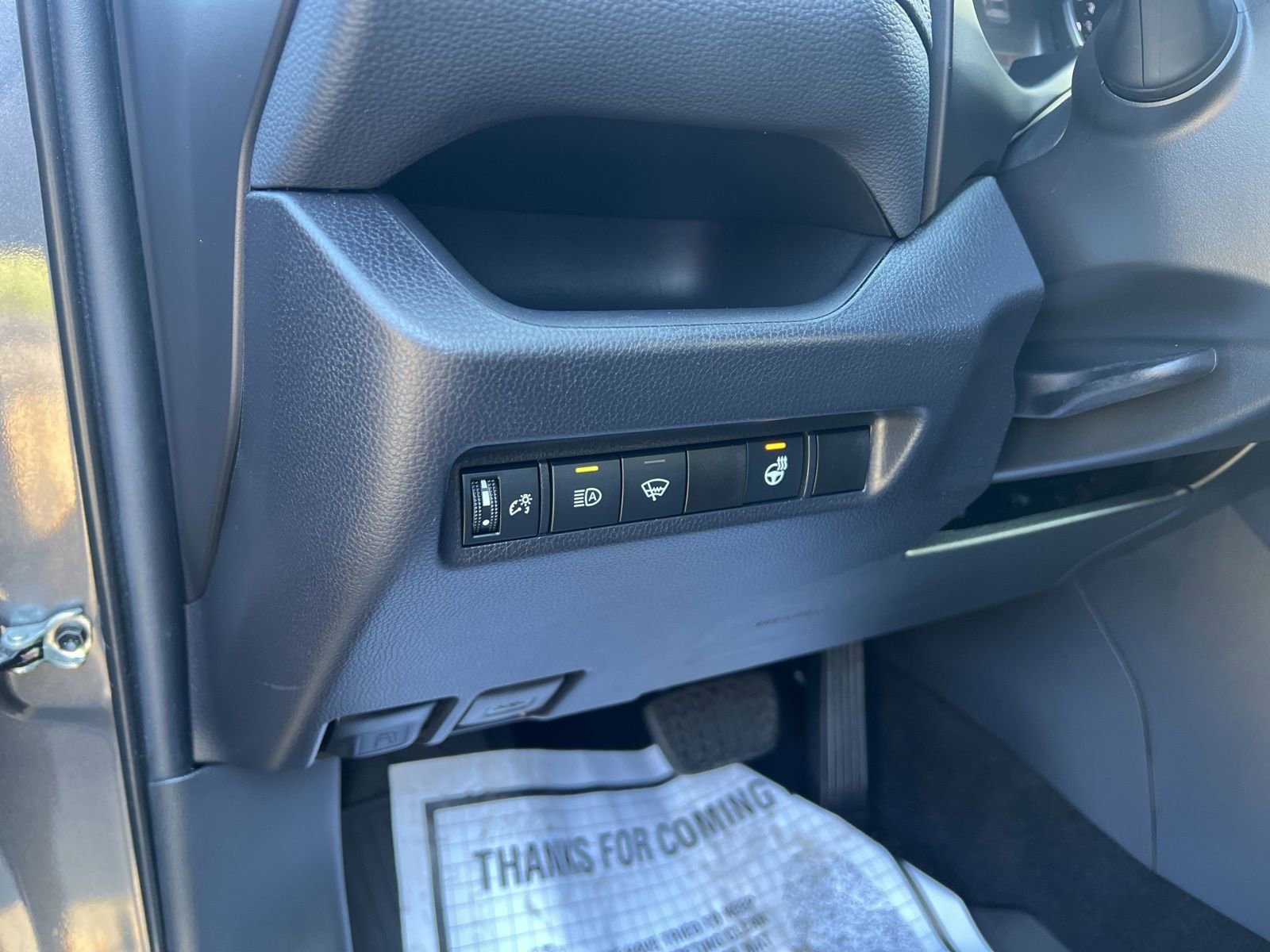 Used 2021 Toyota RAV4 XLE w/ XLE Grade Weather Package image 18