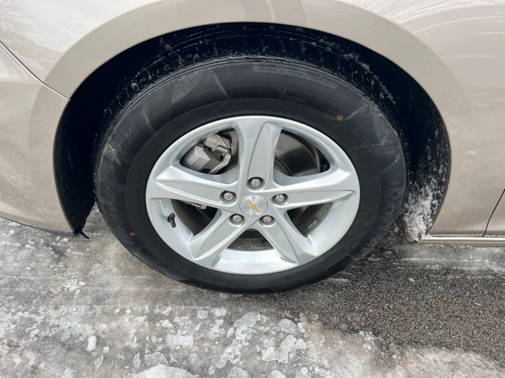 Used 2024 Chevrolet Malibu LS image 13