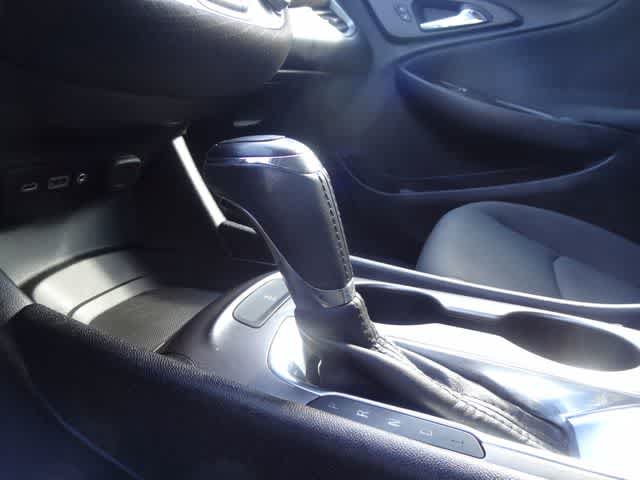 Used 2020 Chevrolet Malibu RS FWD image 14