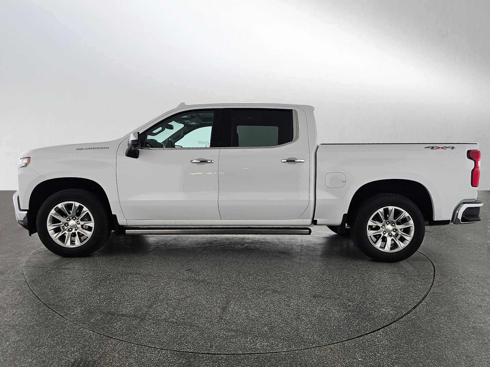 Used 2022 Chevrolet Silverado 1500 LTZ w/ LTZ Premium Package image 3