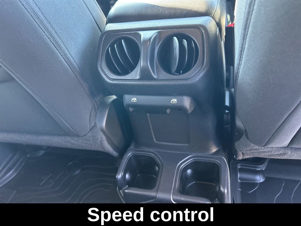 Used 2022 Jeep Wrangler Unlimited Sport AWD/4WD image 28
