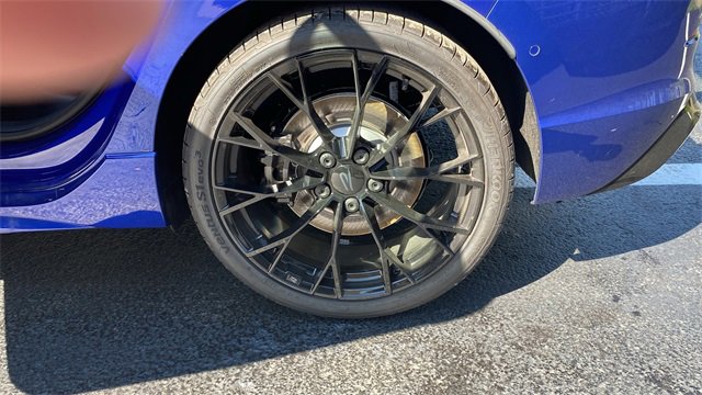 New 2025 Volkswagen Golf R Black Edition image 25