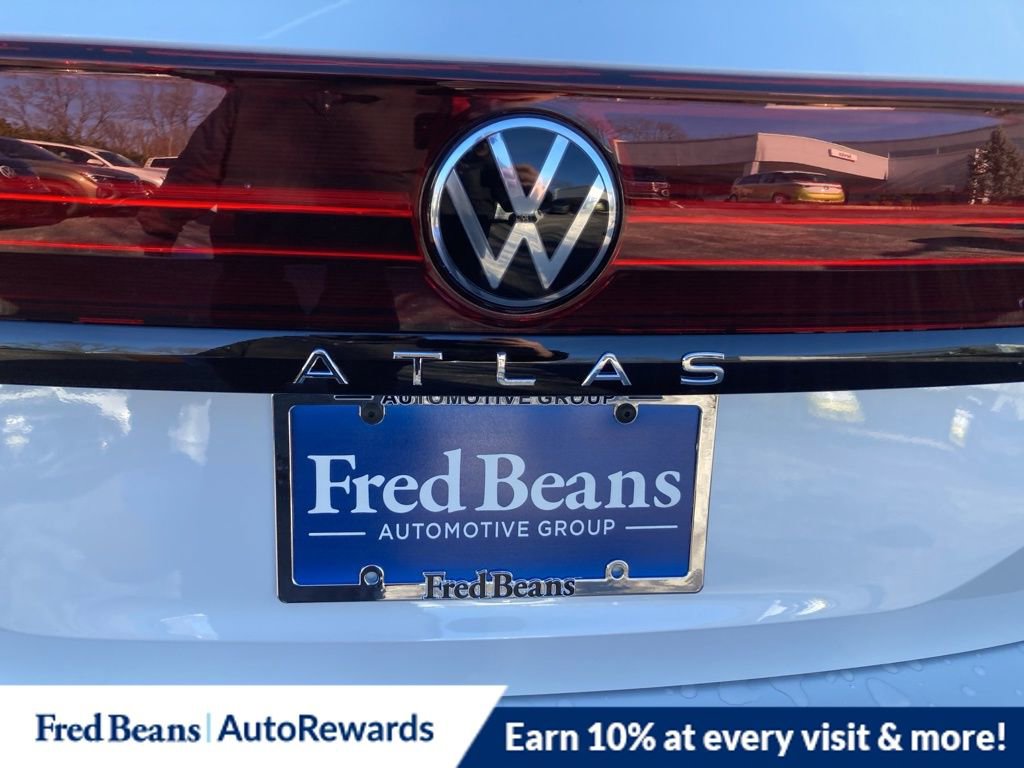 New 2026 Volkswagen Atlas Peak Edition image 8