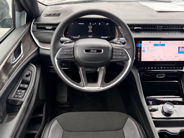 New 2026 Jeep Grand Cherokee Altitude AWD/4WD image 36