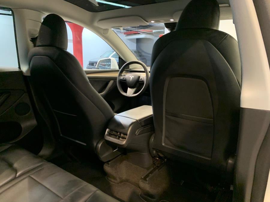 Used 2022 Tesla Model Y Long Range AWD/4WD image 14